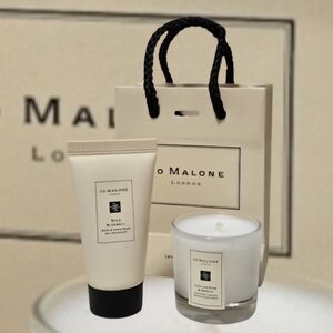 Jo Malone Wild Bluebell Body Wash and Candle Set (3PCS)